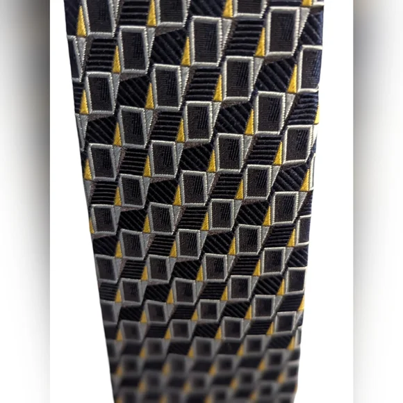 Ermenegildo Zegna Mens Designer 100% Silk Tie Very Stylish. - Picture 3 of 5